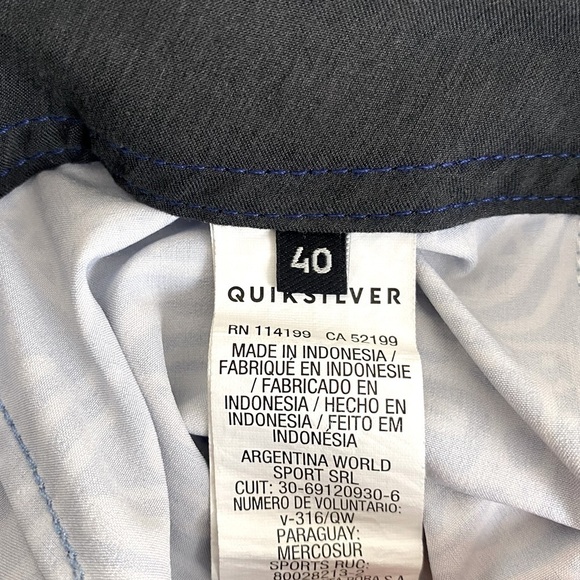 Quicksilver 4 Way Stretch Water Repellent Board Shorts Size 40 - Picture 6 of 6